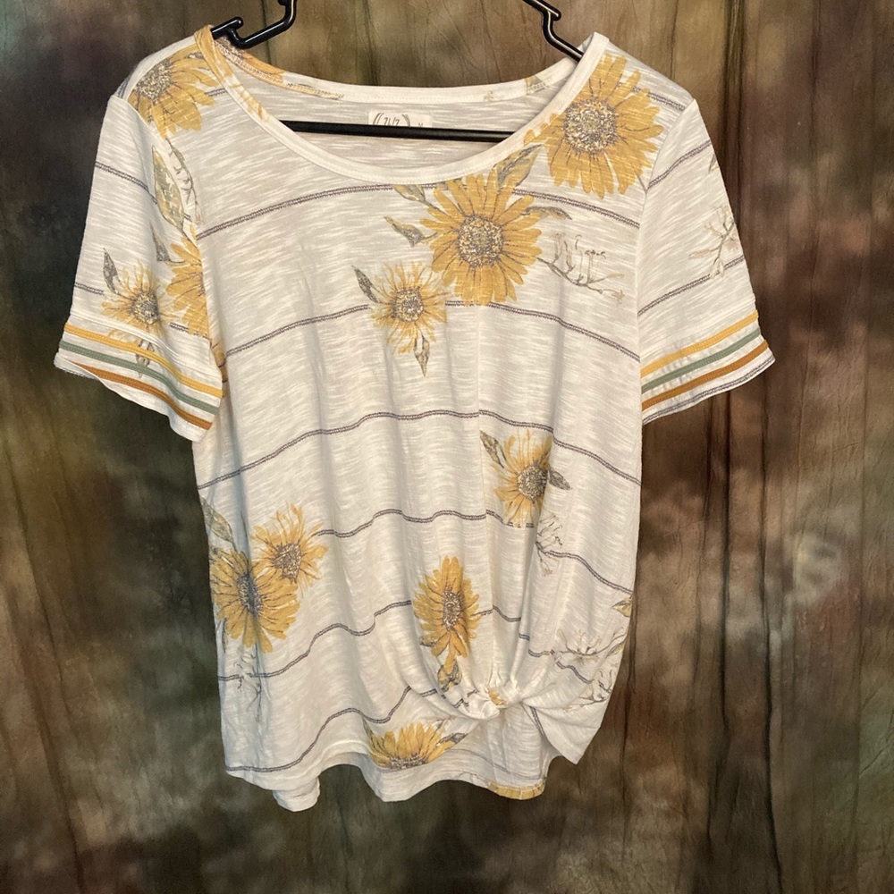 White sunflower shirt with tie at bottom